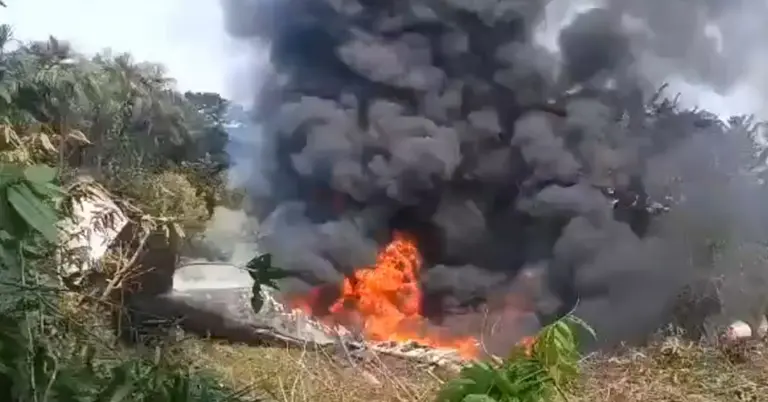 সামরিক বিমান বিধ্বস্ত